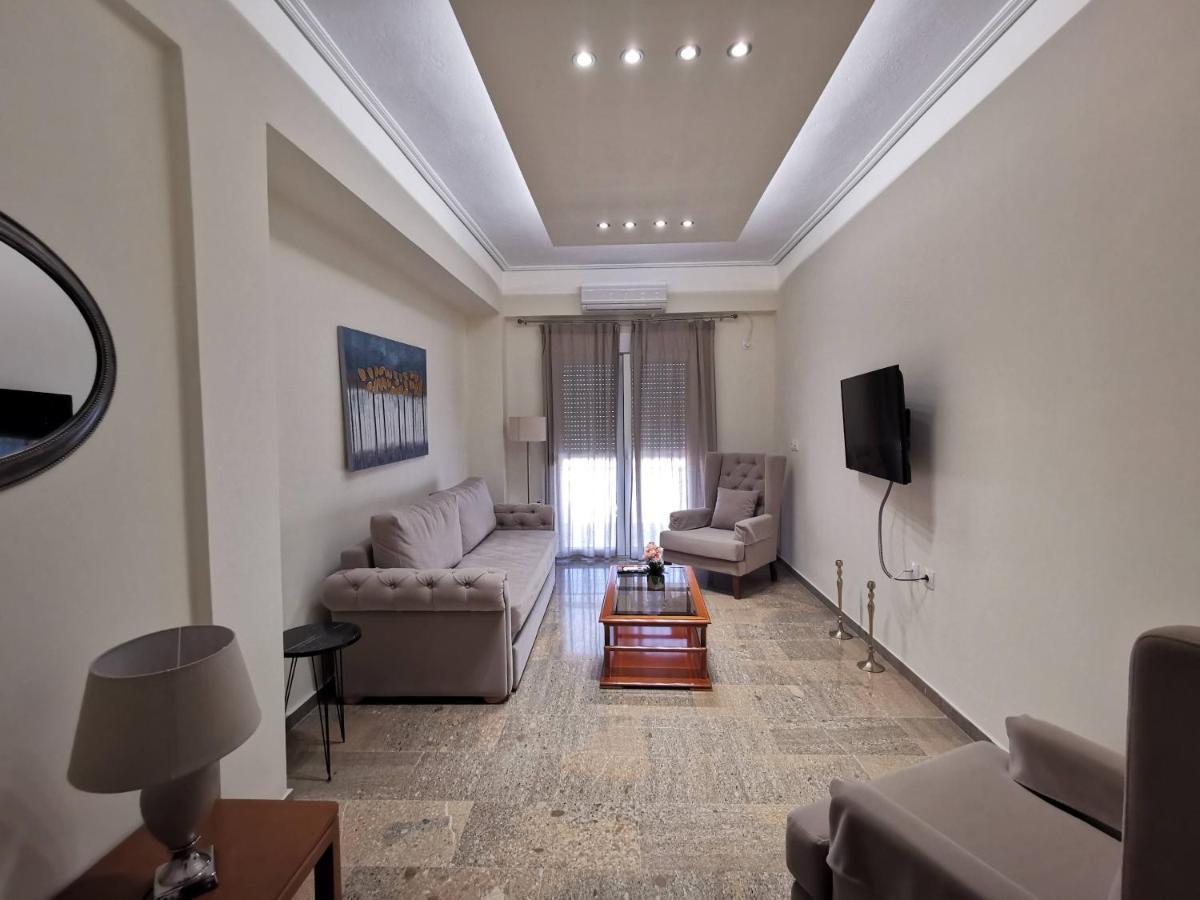 Nafpaktos Beach Luxury Suites Экстерьер фото