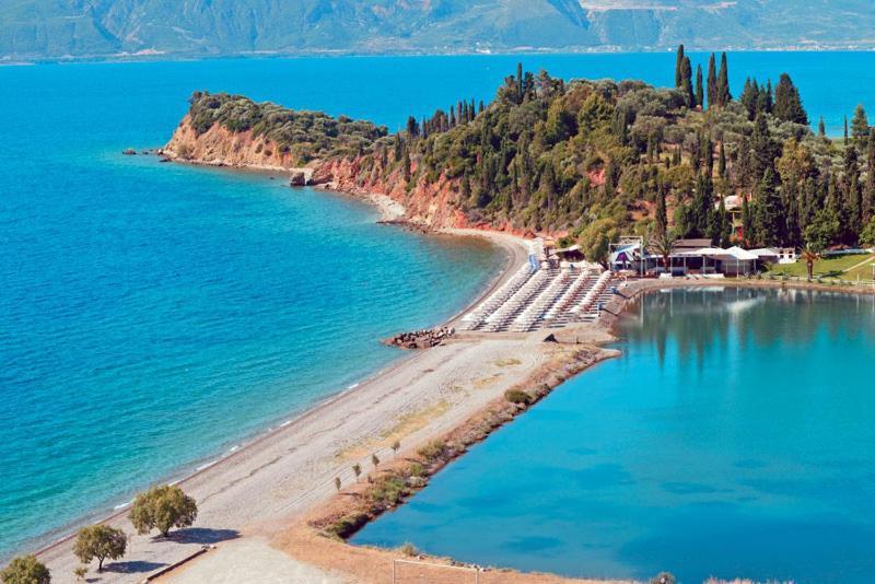 Nafpaktos Beach Luxury Suites Экстерьер фото