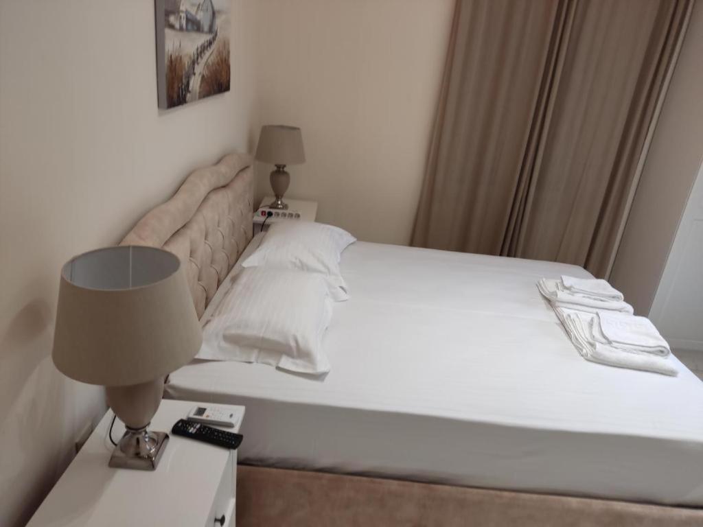 Nafpaktos Beach Luxury Suites Экстерьер фото