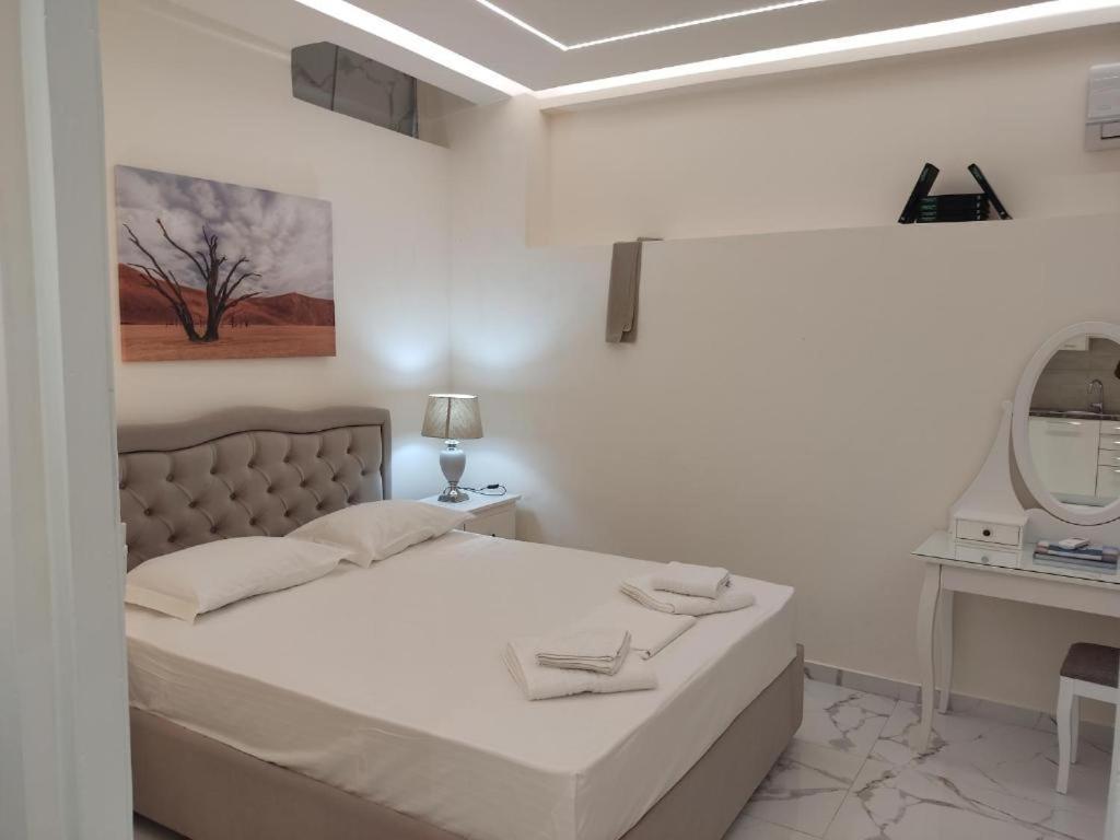 Nafpaktos Beach Luxury Suites Экстерьер фото